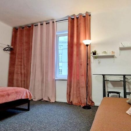 Prywatny Pokoj W Sercu Warszawy Pokoj 6 Warschau Exterior foto